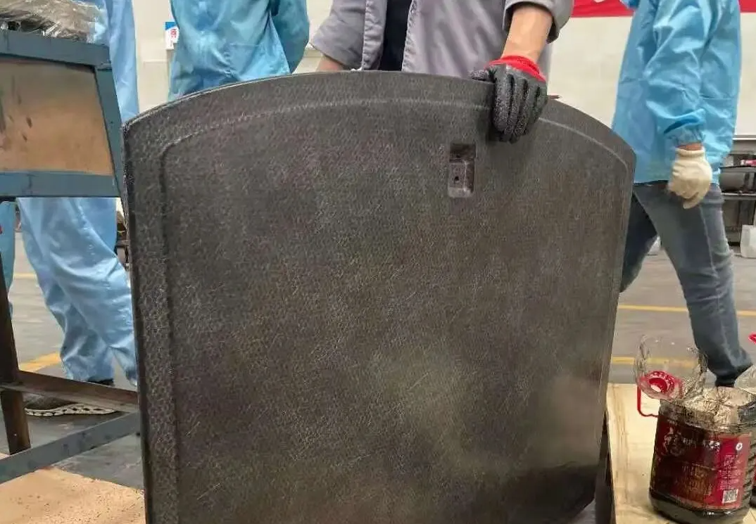 聚脲噴涂新能源汽車的隱形護(hù)甲